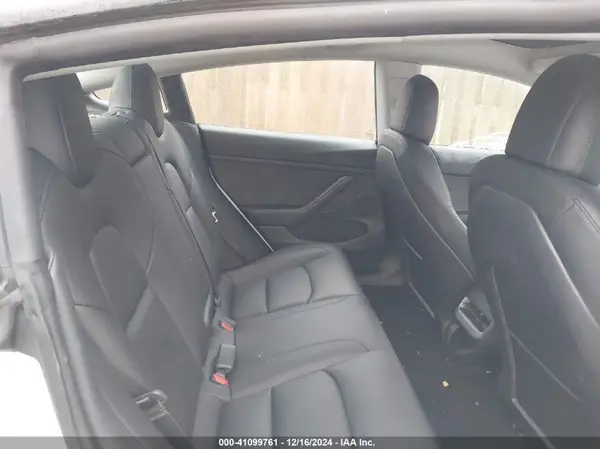 5YJ3E1EA2PF478423 2023 TESLA MODEL 3 - Image 8