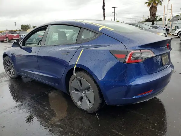 5YJ3E1EA2PF478468 2023 TESLA MODEL 3 - Image 2
