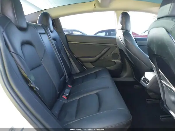 5YJ3E1EA2PF478549 2023 TESLA MODEL 3 - Image 8