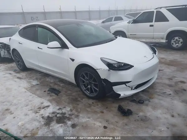 5YJ3E1EA2PF483167 2023 TESLA MODEL 3 - Image 1