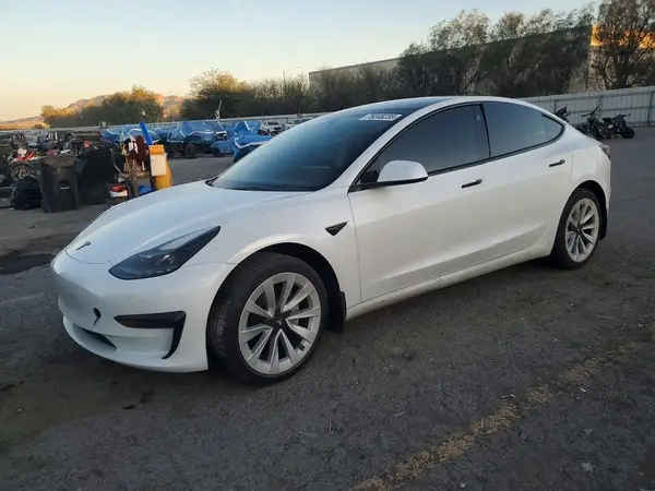 5YJ3E1EA2PF483962 2023 TESLA MODEL 3 - Image 1