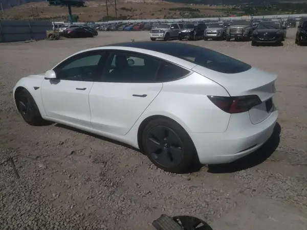 5YJ3E1EA2PF487834 2023 TESLA MODEL 3 - Image 2