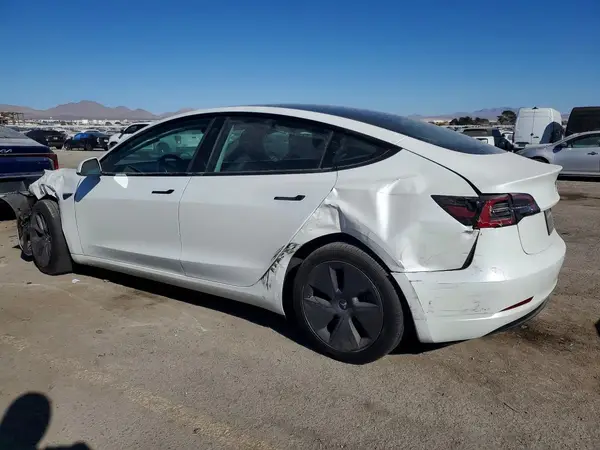 5YJ3E1EA2PF490782 2023 TESLA MODEL 3 - Image 2