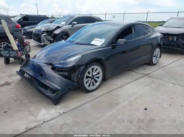 5YJ3E1EA2PF492595 2023 TESLA MODEL 3 - Image 2