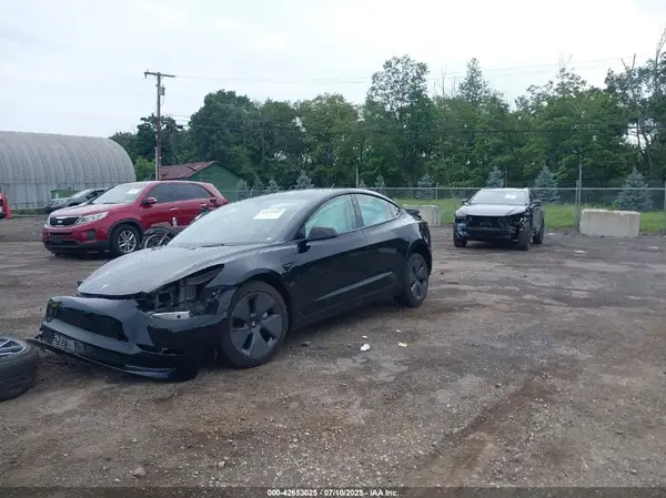 5YJ3E1EA2PF495707 2023 TESLA MODEL 3 - Image 2