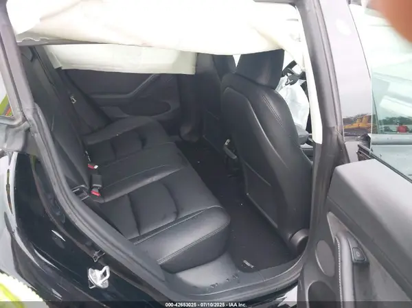5YJ3E1EA2PF495707 2023 TESLA MODEL 3 - Image 8