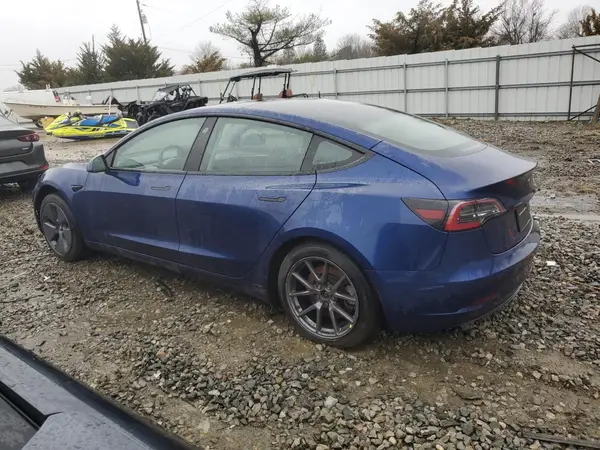 5YJ3E1EA2PF498137 2023 TESLA MODEL 3 - Image 2