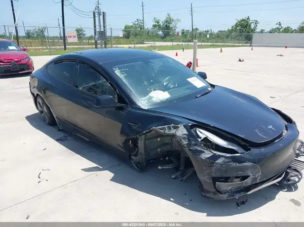 5YJ3E1EA2PF501375 2023 TESLA MODEL 3 - Image 1