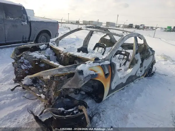 5YJ3E1EA2PF502056 2023 TESLA MODEL 3 - Image 2