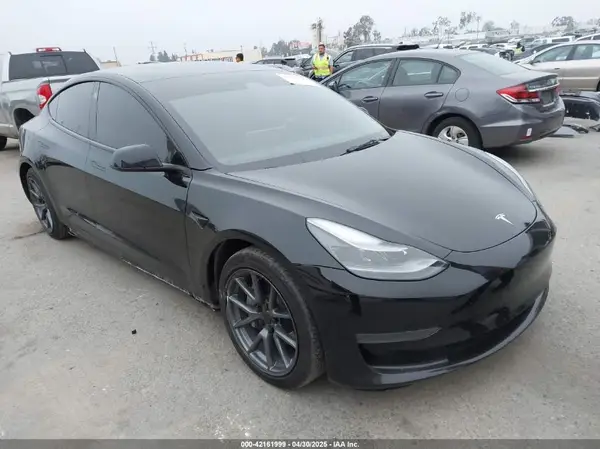 5YJ3E1EA2PF502302 2023 TESLA MODEL 3 - Image 1