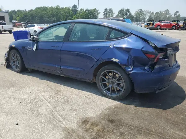 5YJ3E1EA2PF504597 2023 TESLA MODEL 3 - Image 2