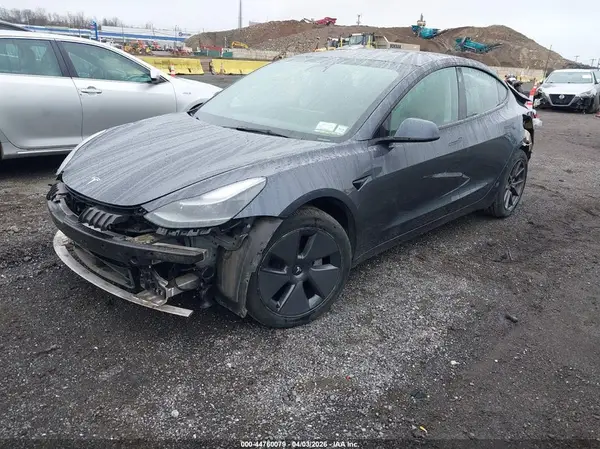 5YJ3E1EA2PF504602 2023 TESLA MODEL 3 - Image 2