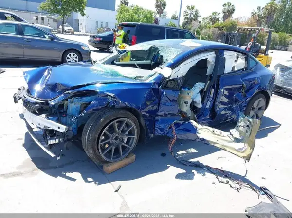 5YJ3E1EA2PF506429 2023 TESLA MODEL 3 - Image 2