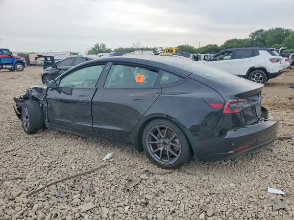 5YJ3E1EA2PF506821 2023 TESLA MODEL 3 - Image 2