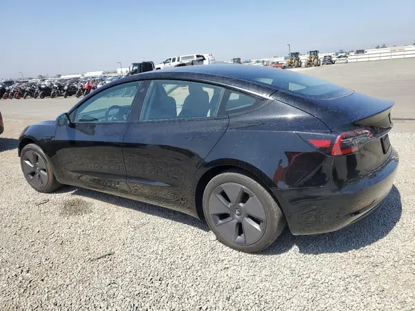 5YJ3E1EA2PF511937 2023 TESLA MODEL 3 - Image 2
