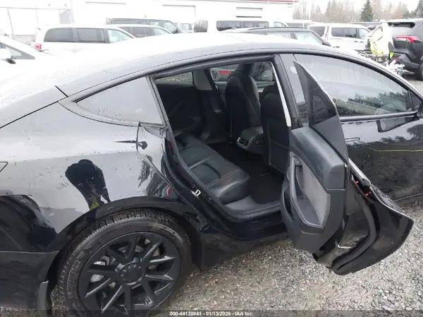5YJ3E1EA2PF512621 2023 TESLA MODEL 3 - Image 8
