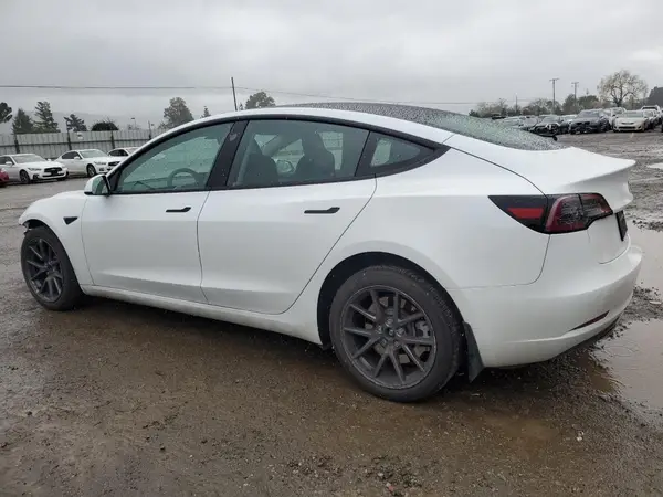 5YJ3E1EA2PF515826 2023 TESLA MODEL 3 - Image 2