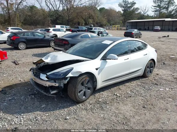 5YJ3E1EA2PF519522 2023 TESLA MODEL 3 - Image 2
