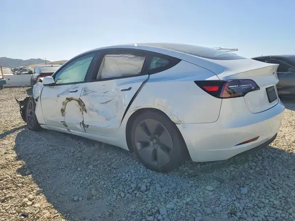 5YJ3E1EA2PF545988 2023 TESLA MODEL 3 - Image 2
