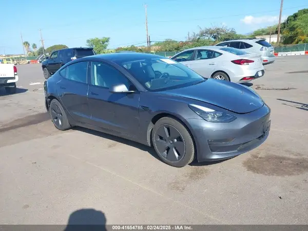 5YJ3E1EA2PF546946 2023 TESLA MODEL 3 - Image 1