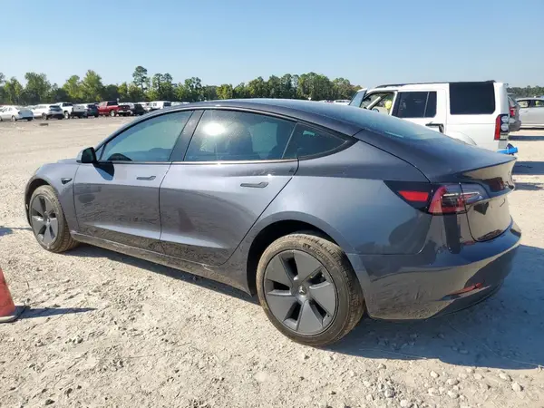 5YJ3E1EA2PF549314 2023 TESLA MODEL 3 - Image 2