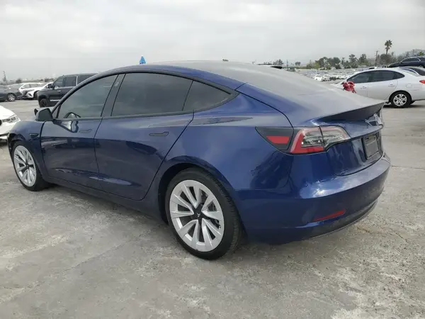 5YJ3E1EA2PF552262 2023 TESLA MODEL 3 - Image 2