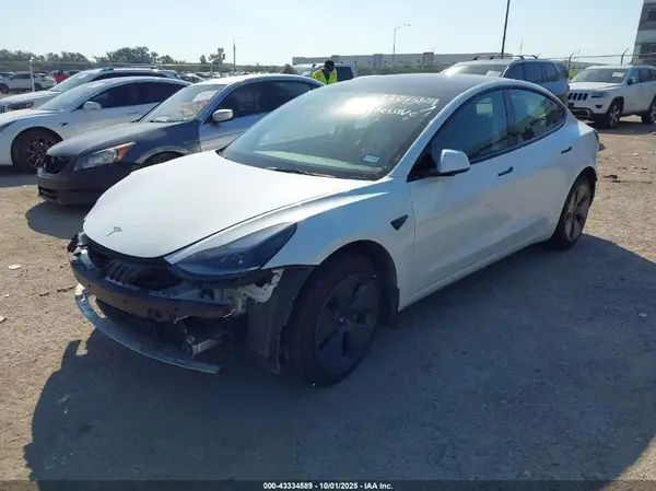 5YJ3E1EA2PF552746 2023 TESLA MODEL 3 - Image 2