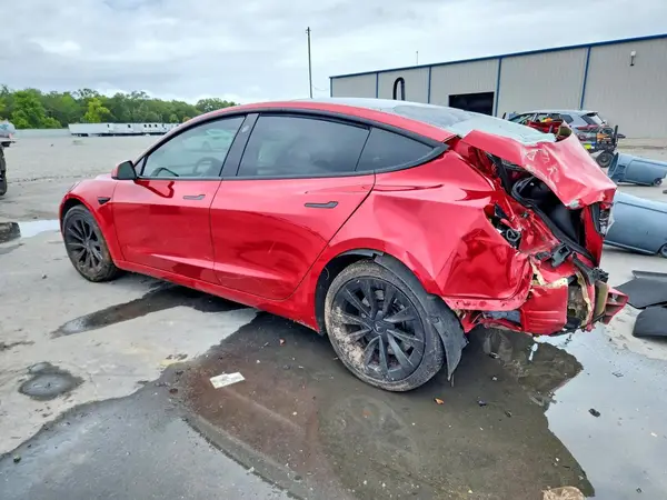 5YJ3E1EA2PF553220 2023 TESLA MODEL 3 - Image 2