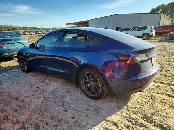 5YJ3E1EA2PF555548 2023 TESLA MODEL 3 - Image 2
