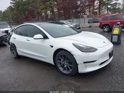 5YJ3E1EA2PF555646 2023 TESLA MODEL 3