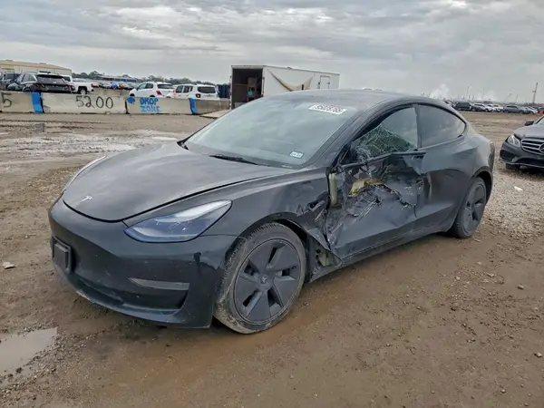5YJ3E1EA2PF559275 2023 TESLA MODEL 3 - Image 1