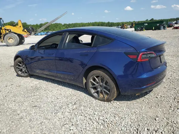 5YJ3E1EA2PF560121 2023 TESLA MODEL 3 - Image 2
