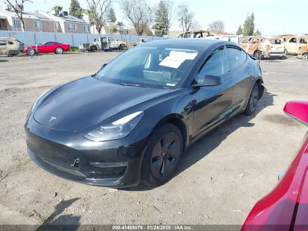 5YJ3E1EA2PF560426 2023 TESLA MODEL 3 - Image 2