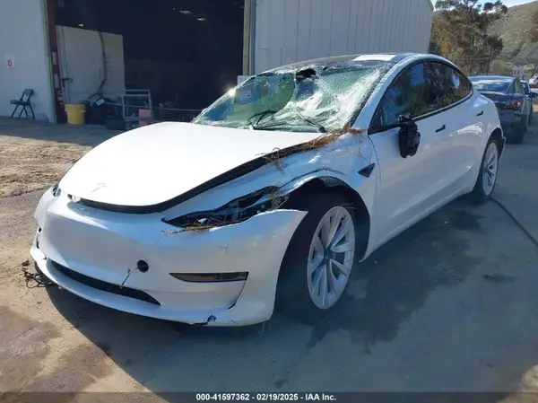 5YJ3E1EA2PF560734 2023 TESLA MODEL 3 - Image 2
