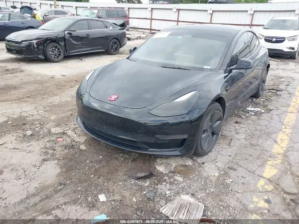 5YJ3E1EA2PF565710 2023 TESLA MODEL 3 - Image 2