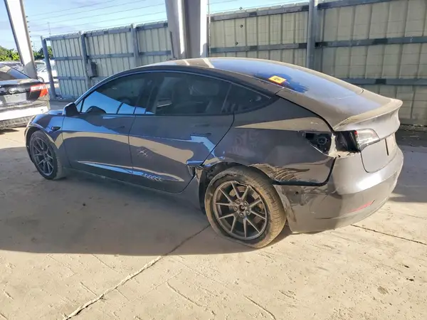 5YJ3E1EA2PF566579 2023 TESLA MODEL 3 - Image 2