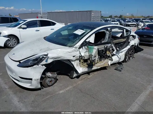 5YJ3E1EA2PF572169 2023 TESLA MODEL 3 - Image 2