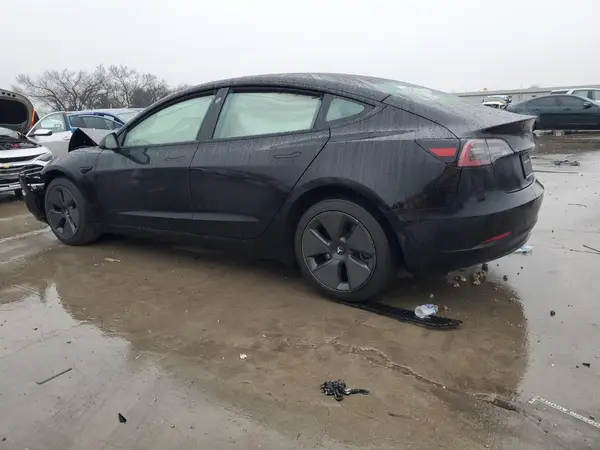 5YJ3E1EA2PF575945 2023 TESLA MODEL 3 - Image 2