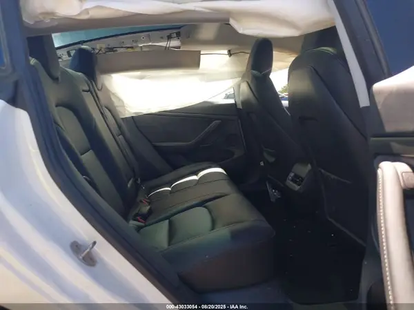 5YJ3E1EA2PF577968 2023 TESLA MODEL 3 - Image 8