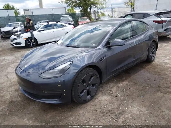 5YJ3E1EA2PF578473 2023 TESLA MODEL 3 - Image 2