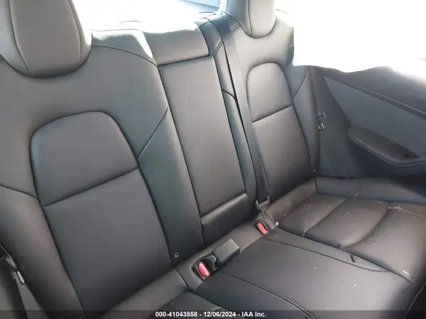 5YJ3E1EA2PF582331 2023 TESLA MODEL 3 - Image 8