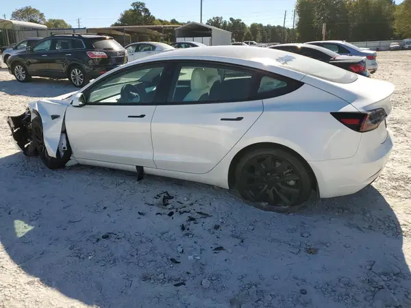 5YJ3E1EA2PF583835 2023 TESLA MODEL 3 - Image 2