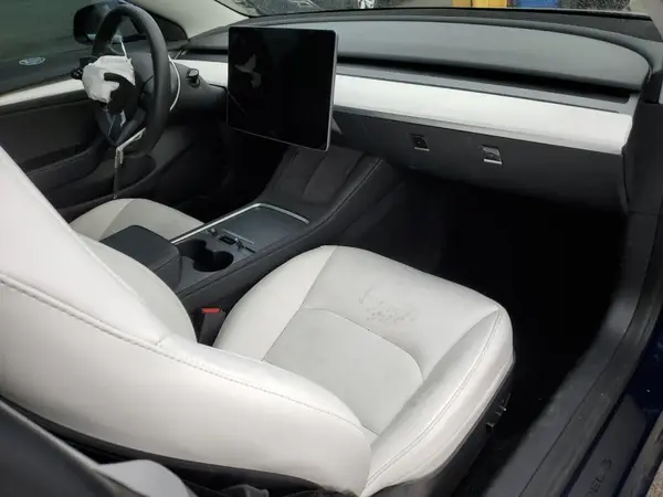 5YJ3E1EA2PF587643 2023 TESLA MODEL 3 - Image 8
