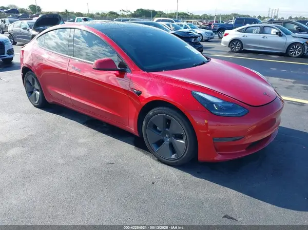 5YJ3E1EA2PF588467 2023 TESLA MODEL 3 - Image 1