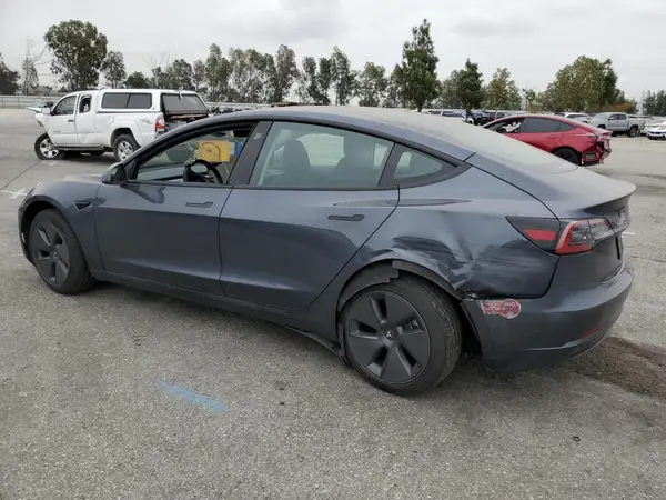 5YJ3E1EA2PF589053 2023 TESLA MODEL 3 - Image 2