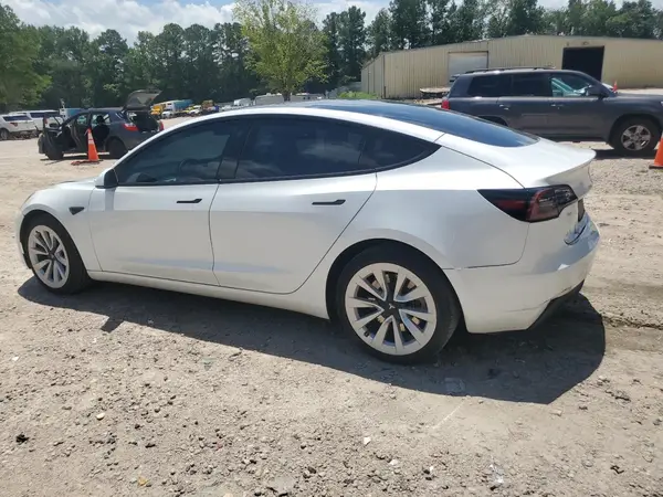 5YJ3E1EA2PF589232 2023 TESLA MODEL 3 - Image 2