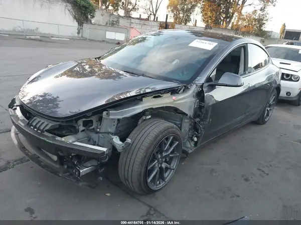 5YJ3E1EA2PF592325 2023 TESLA MODEL 3 - Image 2