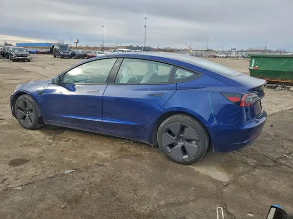 5YJ3E1EA2PF600343 2023 TESLA MODEL 3 - Image 2