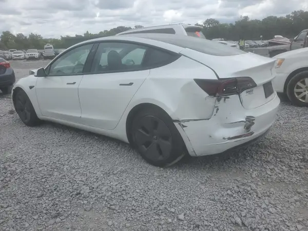 5YJ3E1EA2PF600620 2023 TESLA MODEL 3 - Image 2