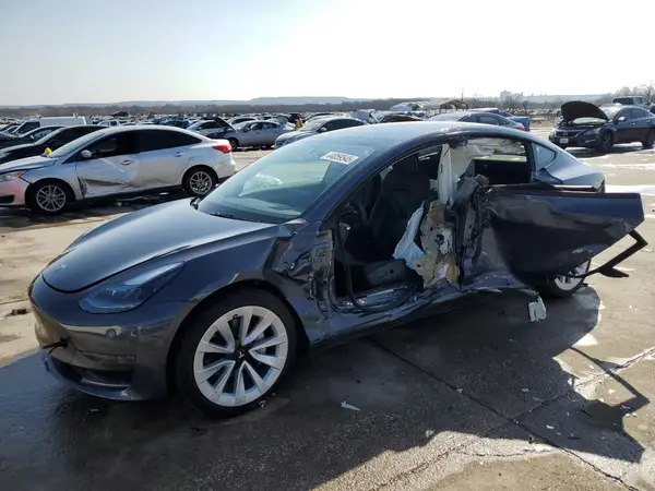 5YJ3E1EA2PF604733 2023 TESLA MODEL 3 - Image 1
